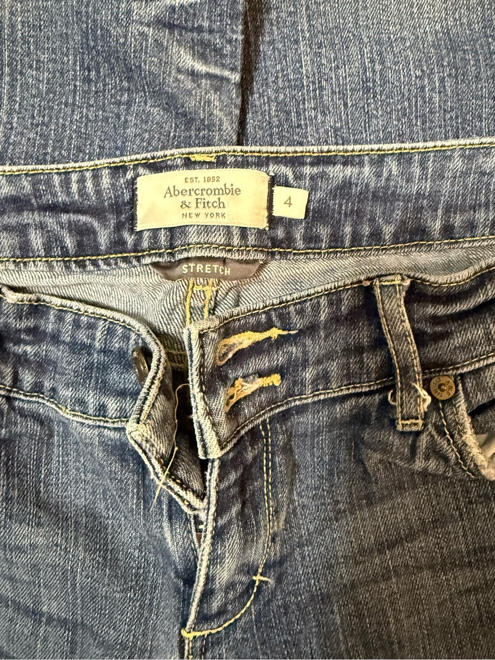 Women's Blue Flared Jeans - Classic Mid Wash Abercrombie & Fitch 4 - Picture 3 of 4
